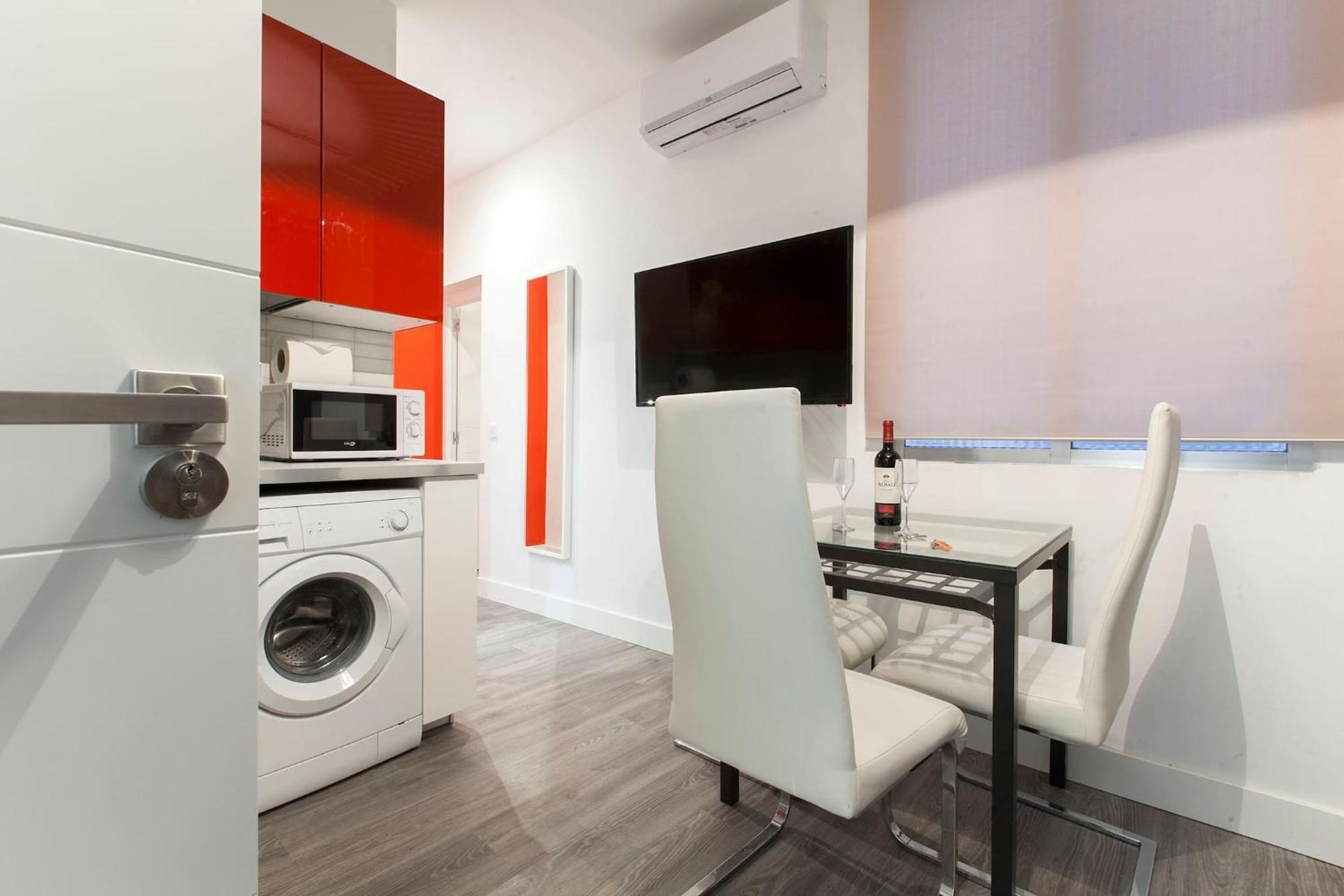 Apartamentos Day Madrid Callao Centro Gran Via Sol Malasana Exterior foto